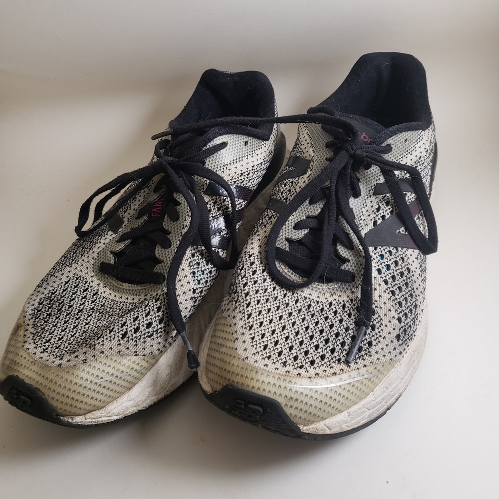 New Balance Womens size 8